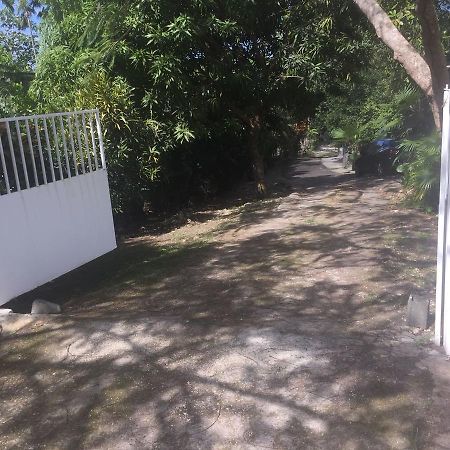 Location Bas De Maison Ξενοδοχείο Sainte-Anne  Εξωτερικό φωτογραφία